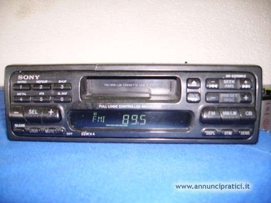 Autoradio Sony  HR-C 210MK2 e XR5800