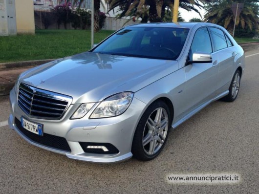 Mercedes-Benz E 250 BlueEFFICIENCY Avantgarde AMG