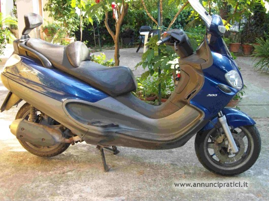SCOOTERIONE PIAGGIO X9 200 VENDO
