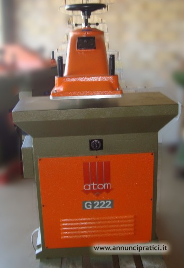 Fustellatrice Trancia a bandiera Atom G222