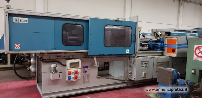 Pressa a iniezione BMB 200T