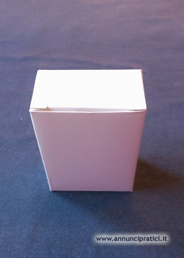 SCATOLE PICCOLE BIANCHE con BUSTINA di PLASTICA