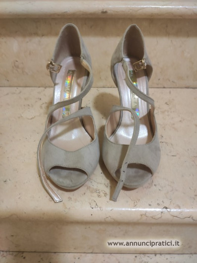 Vendo Scarpa con tacco ALTRAMAREA misura n 36