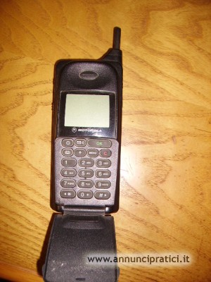 Cellulare Motorola internazional 8700